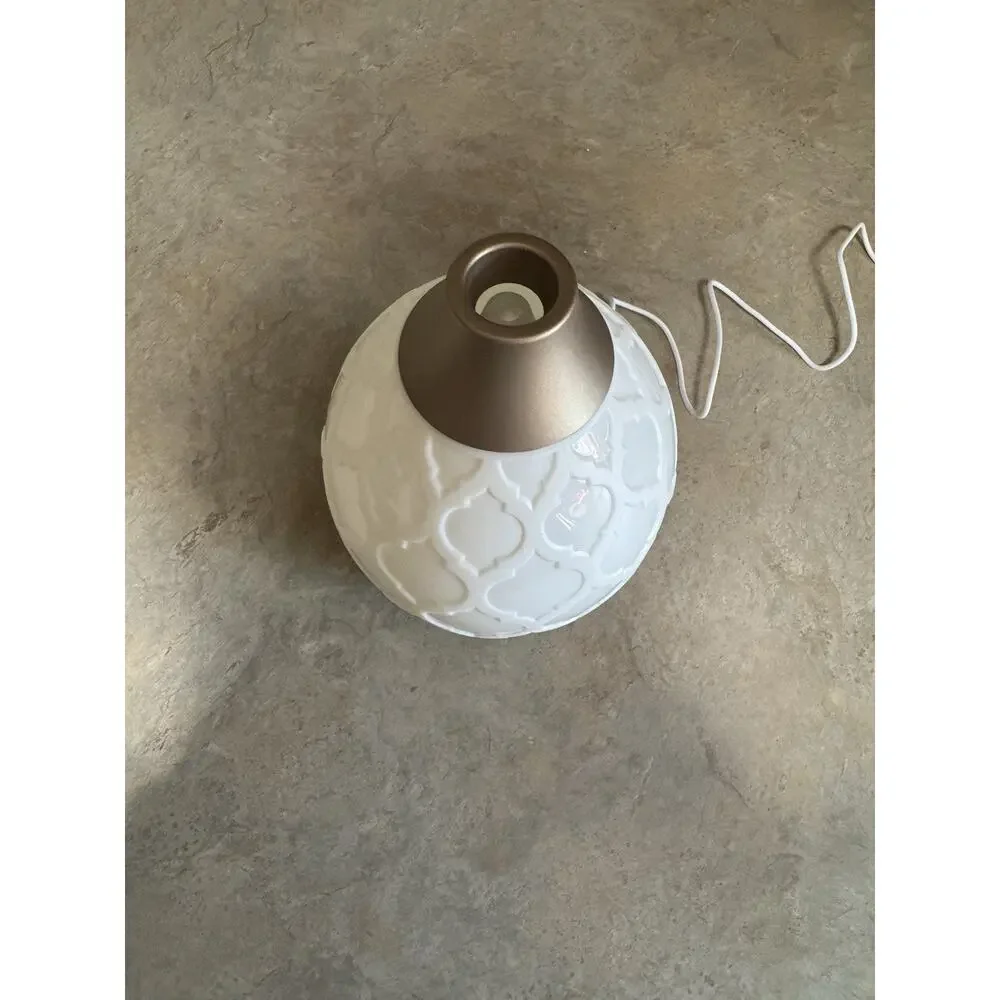 Young Living Desert Mist Easential Oil Diffuser Aromatherapy Changes Colors EUC